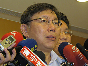 柯P辯論優勢：我的內容好、讀書記得快