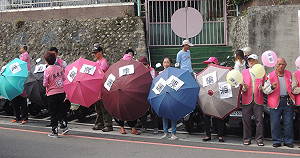 朱盼安坑輕軌7年完成 綠批「噴雞歸」