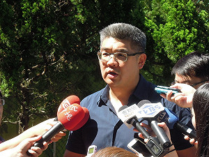 橘參選人為柯助陣 連：選舉就是廣結善緣