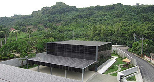 高雄增光電設置量 每年10座世運主館