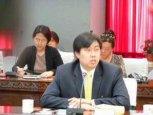 公器私用？北市法規會主委葉慶元閃辭