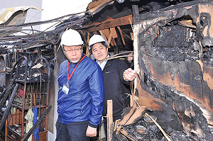 上任後首度視察  柯P赴南港違建火燒屋