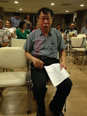 呼籲連公佈財產 柯P酸：我知道他一定不敢