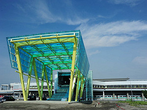 高捷南岡站年底完工  轉運站同步啟用