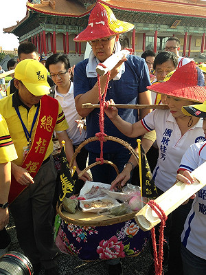 向馬借將因「倒江」暫緩？連勝文：不清楚