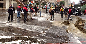 施工挖斷軍方油管  新竹經國路9人摔傷