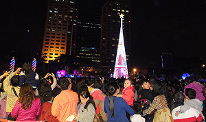 2013新北市耶誕點燈  充滿兒童歡樂聲