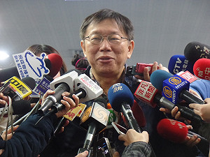 前官員反擊：公車道是道路鋪面 不列財產