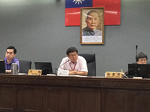 修改海砂屋容積獎勵遞減年限 柯P狠狠打槍