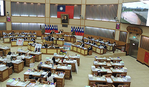 綠民代質疑：遠雄左岸橋炒房幫兇