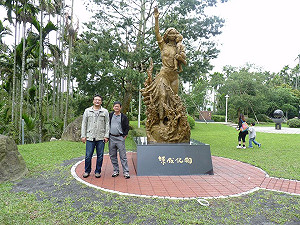 重塑林靖娟老師銅像  雲林古坑揭幕