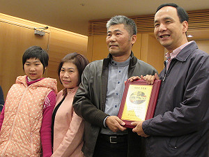 違建戶自付拆除費 朱立倫盼議會支持