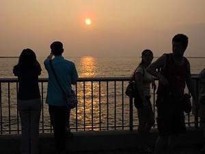 西子灣風華再現 高市府呼籲勿垂釣