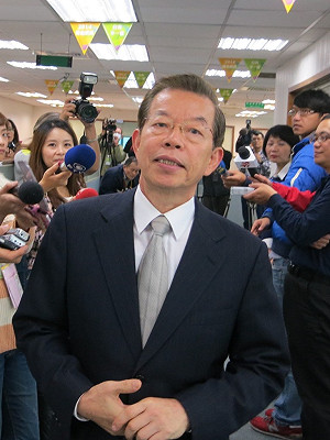 謝長廷籲柯P：不必理會烏賊戰