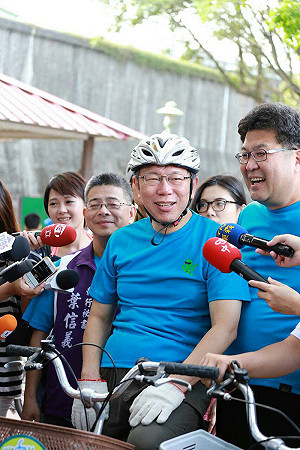 勝立今連線 柯文哲酸：產品不好還要靠別人包裝