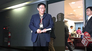 趙柯會 柯P嗆：1個趙藤雄等於10個葉世文