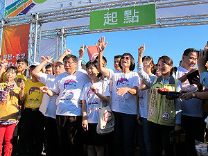 竊聽案 柯辦彭姓助理赴警局說明