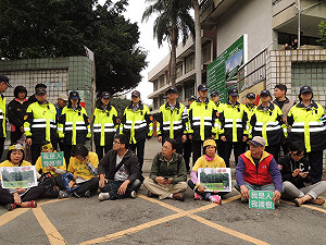 輕忽肉身護樹  危及朱立倫的政治行情？