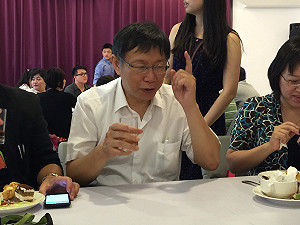 就任滿半年 柯P：當市長比當醫生輕鬆