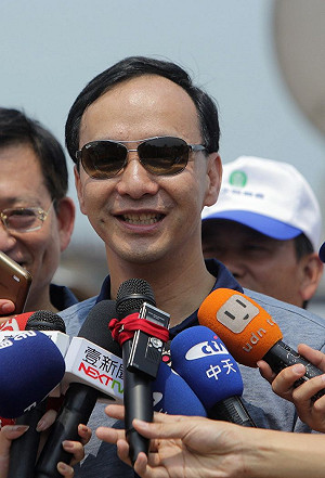 抱怨世足轉播挨批  朱立倫：看得到就好