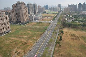 高雄地價飆天價  官喜民憂