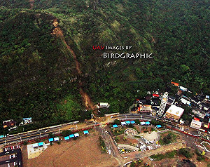 驚人空拍畫面  八斗子港山坡上還有1顆巨石