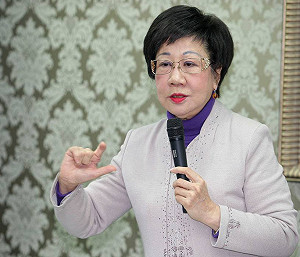 呂秀蓮宣布  退出黨內初選但保留參選權