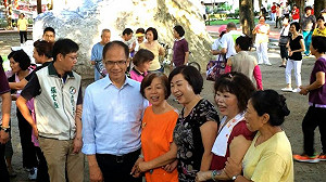 游成立婦女後援會  宣誓重用女性官員