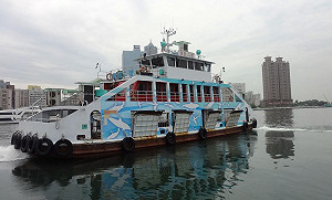 旗鼓輪換新裝  展現海洋風情