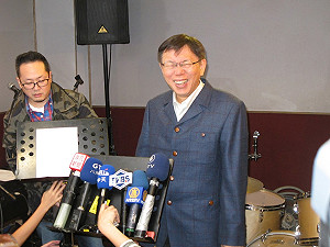 柯文哲：會趕快請楊志良加入