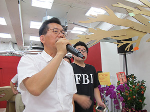 羅淑蕾來查帳？  柯辦上鎖、清場、趕記者