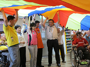 柯文哲：老人照顧要務實 標準不要太高