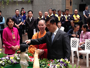 女童餓死郝究責  家長挺校長批懲處不公