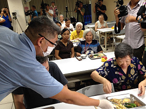 和國宅長者用餐  連勝文鼓勵社區養老