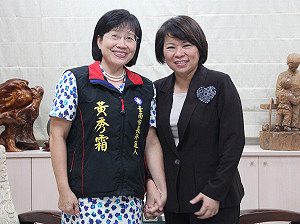 黃秀霜嘉義取經，黃敏惠「真誠」相挺