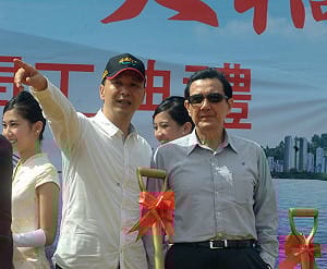 淡江大橋趕動工  馬自嘲：我也常被朱立倫盯