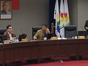 首次市政會議 柯P：有衝突、需協調再拿上來