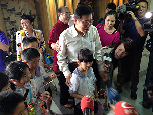 國稅局查演講費  柯P：政府何時那麼勤勞？