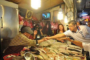 連推市府路改經國路 郝力挺「只有2門牌」