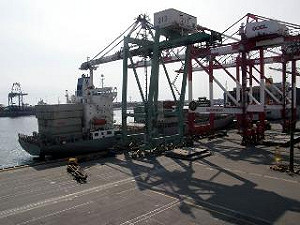 日本貨櫃輻射劑量超標  高雄海關退運