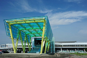 南岡山站試營運 高捷同步調整營運時刻