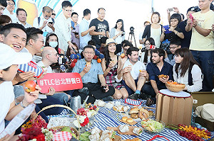 方仰寧升官 柯P祝福他好好做