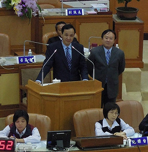 新北藍營民代批馬英九用人不當