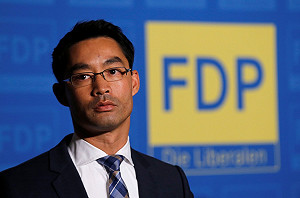 德國自民黨大選失利  亞裔黨魁引咎辭職