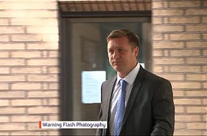 英警員無理打斷示威者牙齒  判處8月徒刑