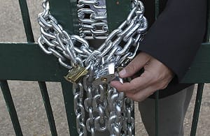 泰選委會建議  將大選之日延半年內舉行