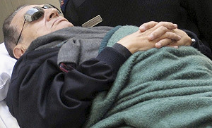 下令殺示威者  穆巴拉克遭判終身監禁