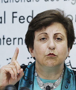 伊朗諾貝爾得主警告　艾巴迪：當心獨裁者取代獨裁者