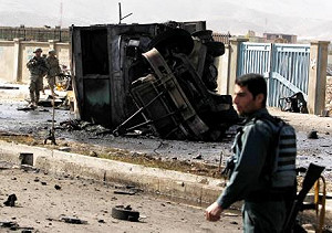 炸彈攻擊美軍13死  喀布爾近來最嚴重