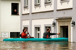 中東歐洪災21死  德國2萬3千人避難